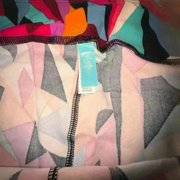Lularoe TC2 vibrant  geometric leggings from Og designer Patrick. nWT - Picture 4 of 5